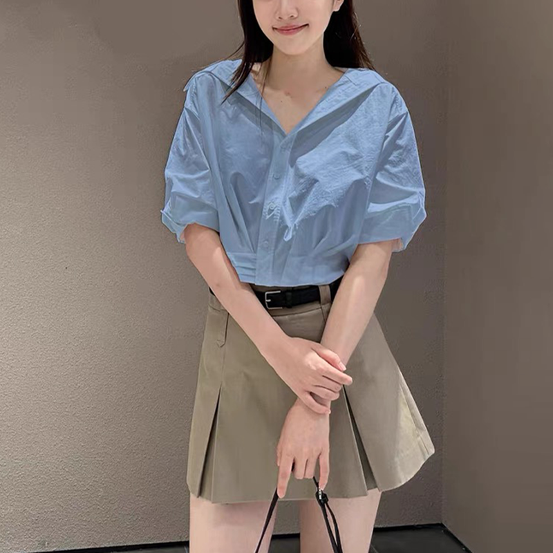 減齡翻領中襯衫